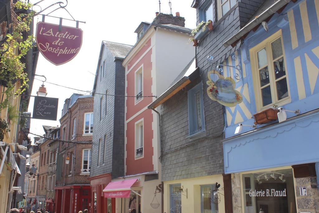 Apartamento Location de Maje T2-T3 Honfleur Exterior foto